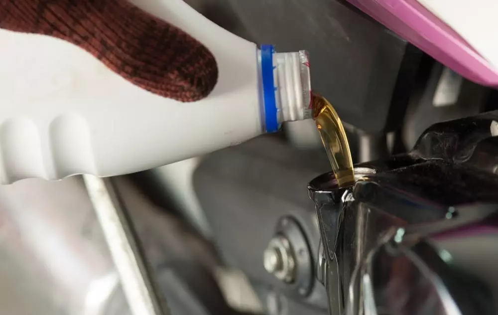 Engine oil for motorcycle