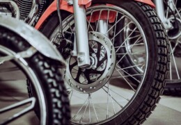 Choosing tyres for your motorbike? Here’s what to follow