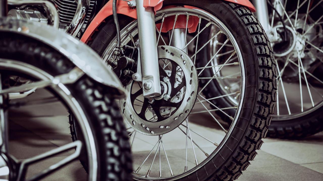 Choosing tyres for your motorbike? Here’s what to follow