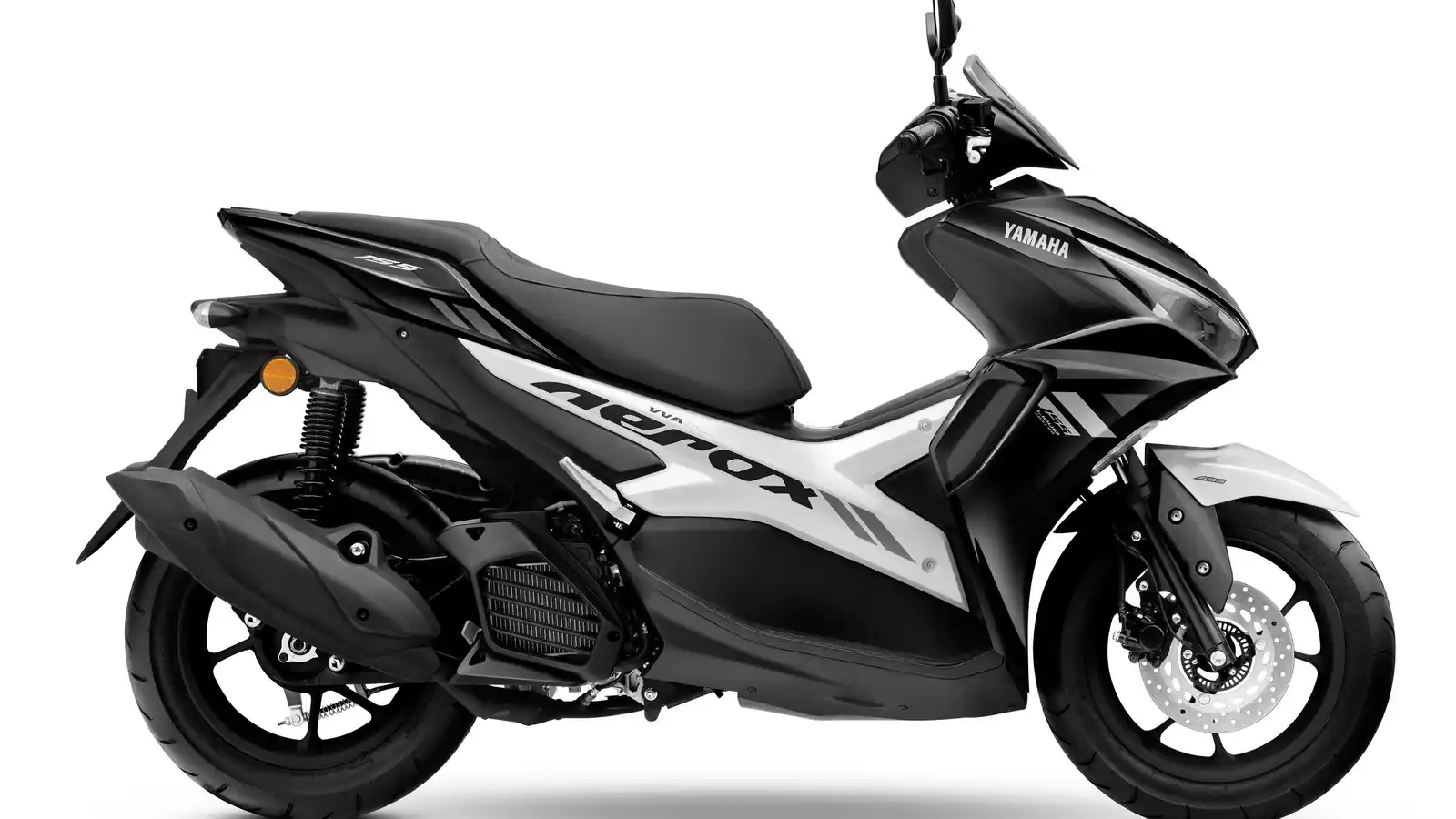 Yamaha Aerox 155 review