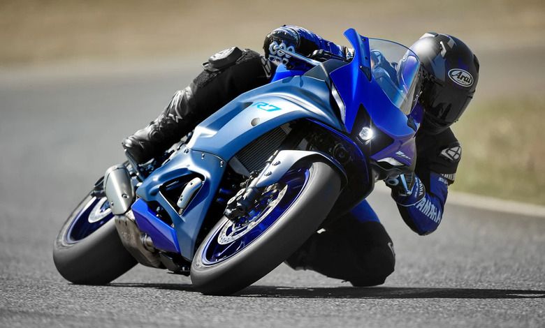 yamaha r7 feature