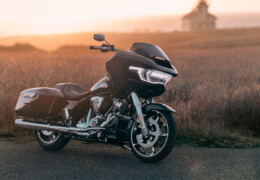 Harley Davidson Street Glide Special বাইকের পারফরম্যান্স, ফিচার ও রিভিউ