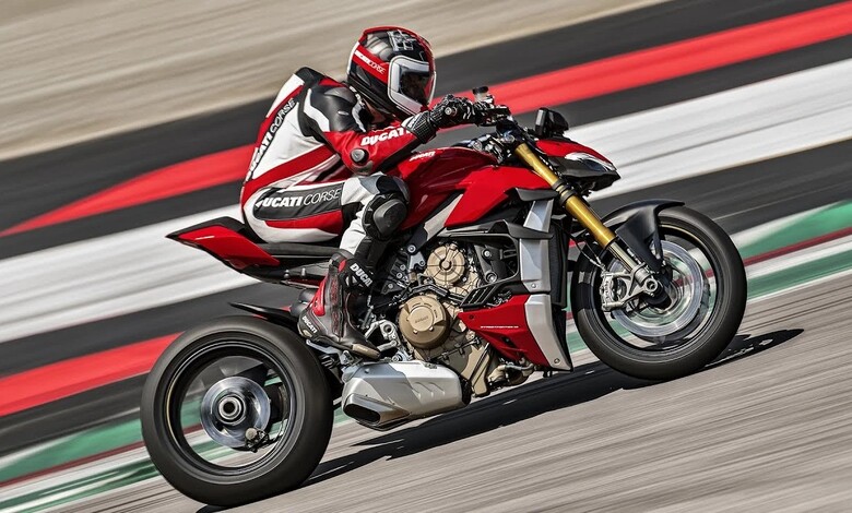 Ducati Streetfighter V4 Specs